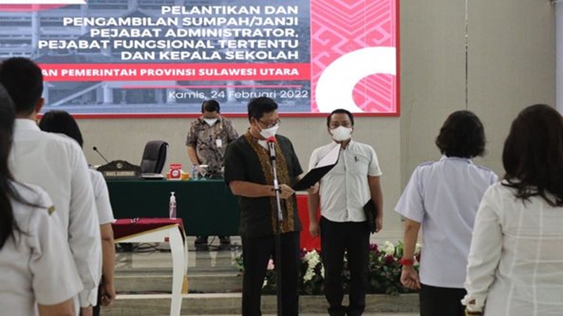Terus Evaluasi, Steven Kandouw Lantik Pejabat Administrator dan Kepala Sekolah, Berikut Namanya