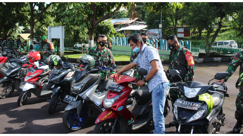 Tegas! Kodim Manado Periksa Kelengkapan Kendaraan Anggotanya