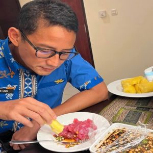 Sandiaga Uno Bilang Sashimi Bitung Lebih Enak Daripada Jepang