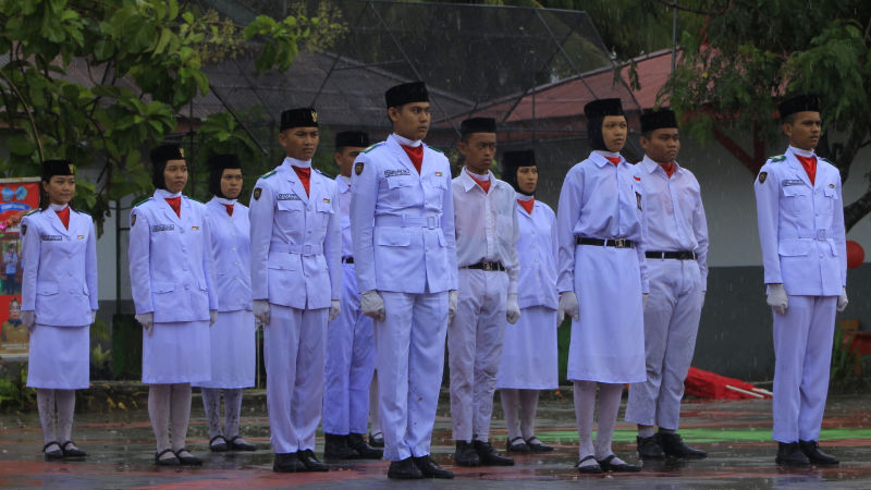 Berbagai Atraksi Meriahkan HUT ke-36 SMA N 1 Bolangitang