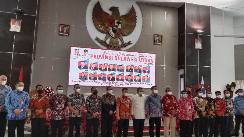 Di Forum Sekda, Steven Kandouw Singgung Disiplin ASN, Keluar Jam 10, Datang Lagi Sore 9 Di Forum Sekda, Steven Kandouw Singgung Disiplin ASN, Keluar Jam 10, Datang Lagi Sore
