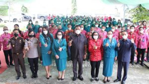 Puncak Kegiatan Meriah di Bolmong, Olly Dondokambey: Program PKK Membantu di Semua Lini Pemerintahan