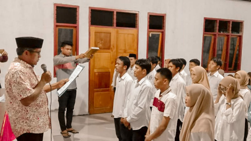 Pengurus KT Desa Tomoagu Dilantik, Abdullah Lauma: Harus Melahirkan Ide, Gagasan dan Konsep!