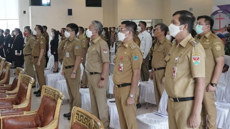 BERITA FOTO: Deretan Pria Berbaju Keki di Pembukaan Sidang Majelis Sinode ke-81 GMIM