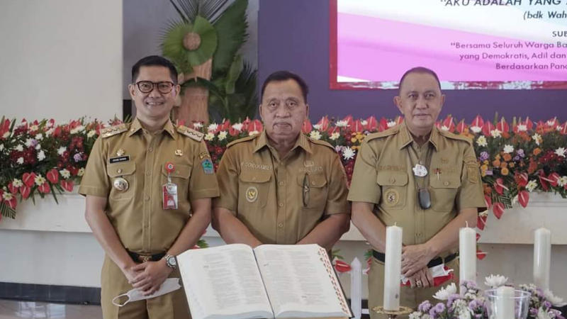 BERITA FOTO: Deretan Pria Berbaju Keki di Pembukaan Sidang Majelis Sinode ke-81 GMIM