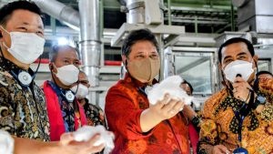 Groundbreaking Investasi Pabrik Kertas Sumatera, Airlangga Hartarto: Industri Andalan Ekspor Indonesia