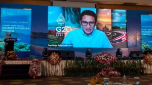 Wisata Alam Bitung Mulai Pikat Hati Sandiaga Uno