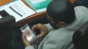 Anggota DPR Ini Diduga Nonton Bokep Saat Rapat, PDIP Bilang Dijebak, Publik Bandingkan dengan Kasus Marshel