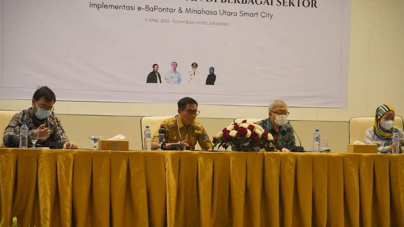 Joune Ganda - Kevin Lotulung Genjot Percepatan Pembangunan di Berbagai Sektor Implementasi e-Bapontar dan Minut Smart City