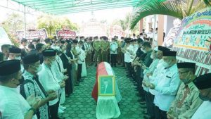 Gubernur Olly Dondokambey dan Para Kepala Daerah se-Sulut Lepas Kepergian Alm Herson Mayulu