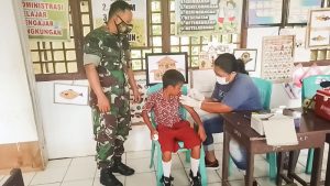 Babinsa Tamako Kawal SerVak di SDN Hesang, Tumbuhkan Rasa Percaya Diri Siswa
