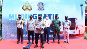 Lepas Mudik Gratis Polri, Kapolri: Bantu Masyarakat dan Kurangi Beban Jalan