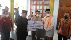 Airlangga Hartarto Dorong Santri Pondok Pesantren dan Masyarakat Suryalaya Berwirausaha