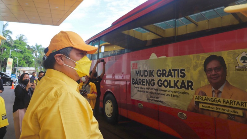 Lepas Bus Mudik Gratis Partai Golkar, Airlangga Hartarto Ingatkan Pemudik Jaga Prokes