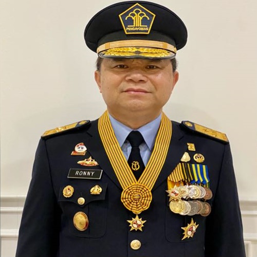 Dijagokan Maju Pilgub Sulut, Ronny Sompie Bilang Begini