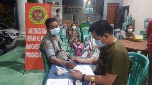 Majelis Taklim Jami Istiqlal Airmadidi Dapat Vaksinasi BIN Sulut