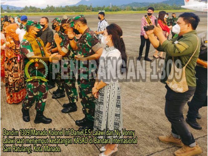 Kolonel Daniel Lalawi Sambut Kedatangan Kasad Jenderal TNI Dudung di Manado