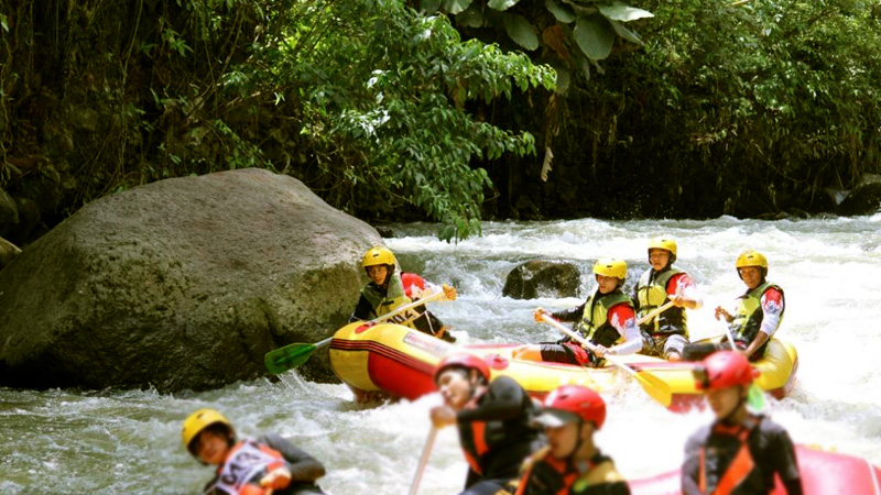 Baru Terbentuk, FAJI Bitung Raih Juara di Lomba Arung Jeram Basarnas