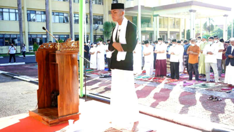 Diikuti Kapolda Mulyatno, Bintara Remaja di Polda Sulut Pimpin Salat Idul Fitri 1443 H