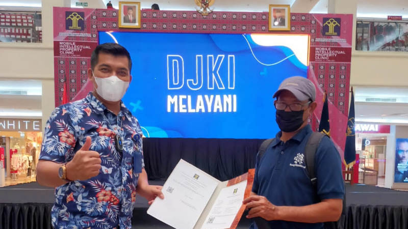 Masyarakat Sulut Makin Antusias di Hari Terakhir Mobile IP Clinic, Kamus Bahasa Tonsea Didaftarkan