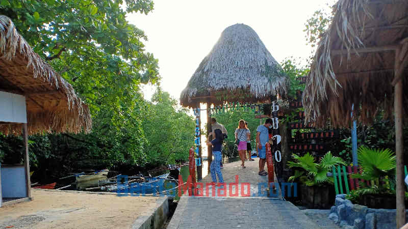 Indahnya Sunset di Wisata Hutan Mangrove Desa Budo