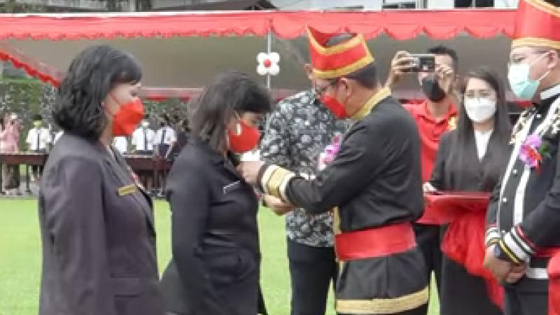 Joune Ganda - Kevin Lotulung Kerja keras Wujudkan Merdeka Belajar 14 Joune Ganda - Kevin Lotulung Kerja keras Wujudkan Merdeka Belajar