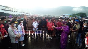 Disambut Secara Adat, Pj Bupati Rinny Tamuntuan Tiba di Sangihe Pasca Dilantik