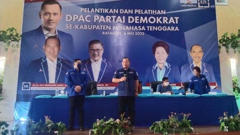 Lantik DPAC Demokrat Mitra, Elly Lasut: Jadilah Pemimpin yang Melayani Masyarakat