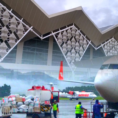 Barang Jualan Online Dominasi Ratusan Kilogram Kargo yang Masuk di Bandara Sam Ratulangi