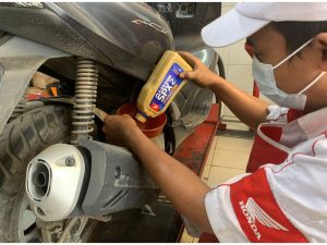 AHM OIL Hadir dengan Kemasan Baru, Makin Aman dari yang Palsu