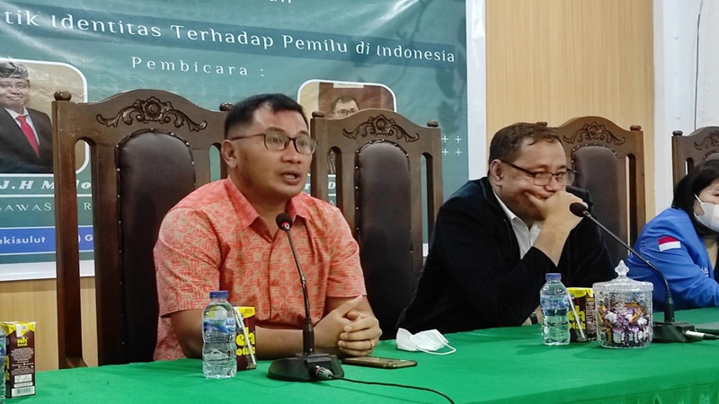 Ferry Liando: Politik Identitas Kian Menakutkan!