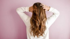 Rambut Anda Sering Rontok? Cegah dengan Makanan Berikut