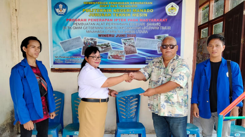 Jurusan Teknik Mesin Politeknik Negeri Manado Salurkan Bantuan Alat Permainan Edukasi di TK GMIM Getsemani Wineru 8 Jurusan Teknik Mesin Politeknik Negeri Manado Salurkan Bantuan Alat Permainan Edukasi di TK GMIM Getsemani Wineru