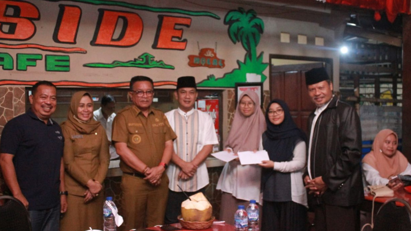 Lepas Kafilah MTQ Bitung, Maurits Mantiri Berharap Nama Sulut Harum di MTQ Nasional 9 Lepas Kafilah MTQ Bitung, Maurits Mantiri Berharap Nama Sulut Harum di MTQ Nasional