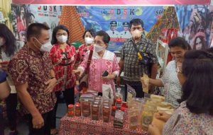 Sambangi PPU Perdagangan dan Investasi 2022, Rinny Tamuntuan Harapkan Peluang Permintaan Pasar Produk Sangihe dari Luar Daerah