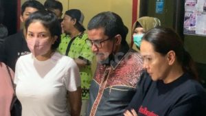 Tak Sampai Sehari Ditahan, Nikita Mirzani Akhirnya Dibebaskan