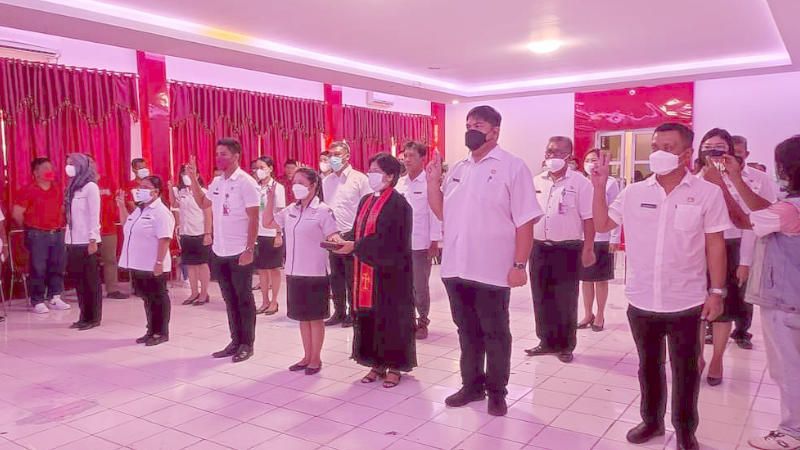 Sammy Rompis Gantikan Lilly Lengkong, Berikut 21 Pejabat Struktural yang Dilantik Bupati Joune Ganda