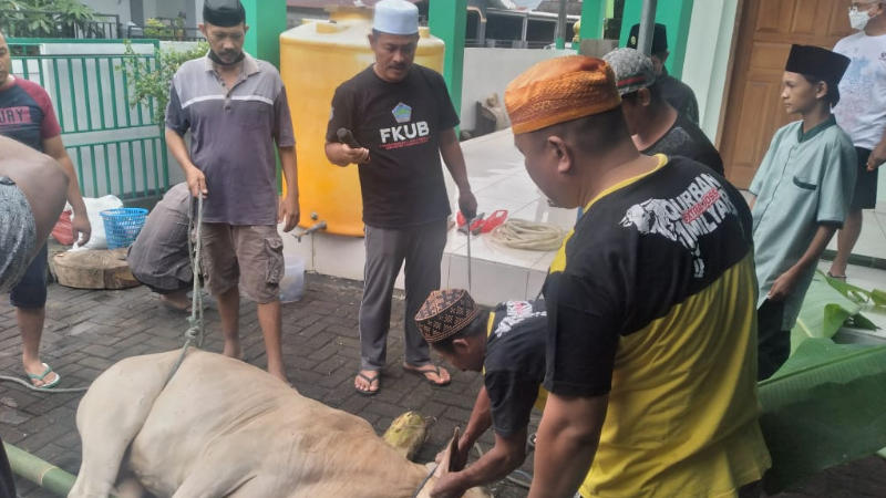 Idul Adha 1443 H di Minut Kondusif, Joune Ganda-Kevin Lotulung Siap Bantu Semua Masjid