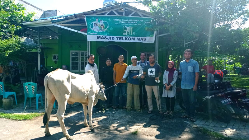 Honda DAW Berbagi Hewan Kurban untuk Masjid Telkom Mas