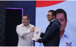 Bawa Angin Segar, Hary Tanoe Lantik Mahyudin jadi Ketua Dewan Pertimbangan Partai Perindo