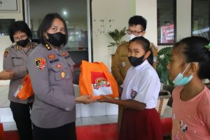 Baksos Hari Jadi ke-74 Polwan RI di Polda Sulut Sasar Masyarakat Bunaken