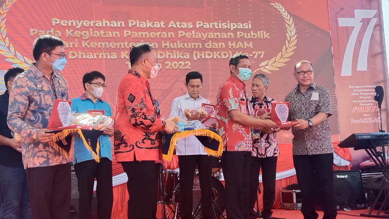 Pameran Pelayanan Publik Hari Dharma Karya Dhika ke-77 Kemenkumham Sulut Meriah