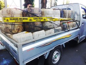 Polisi Ungkap Penimbun 6 Ton Solar Bersubsidi, Dua Perempuan Asal Minahasa Ikut Diamankan