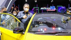 Airlangga Hartarto: Insentif Pemerintah Disambut Hadirnya Beragam Pilihan Mobil Listrik di GIIAS 2022