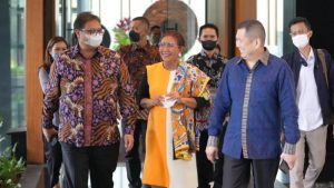 Menanti Kejutan Pertemuan Tiga Sahabat Airlangga Hartarto, Susi Pudjiastuti, dan Hary Tanoesoedibjo