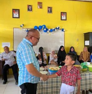 Samsudin Dama Tunjukan Kepedulian terhadap Dunia Pendidikan Boltim