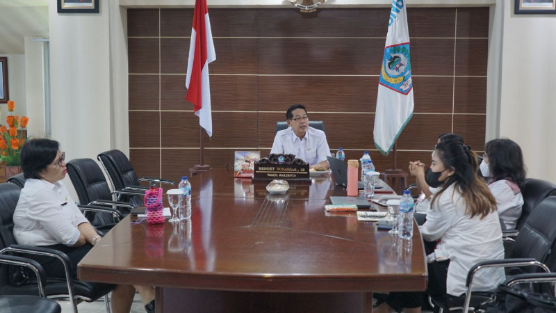 Hengky Honandar Instruksikan Dua OPD Ini Data Kasus TBC di Bitung