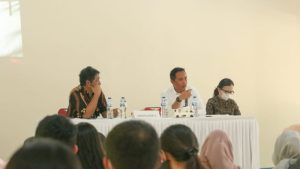 Ketua Pusat Studi ASEAN Unsrat Michael Mamentu Puji Wawasan Bupati Boltim Sachrul Mamonto
