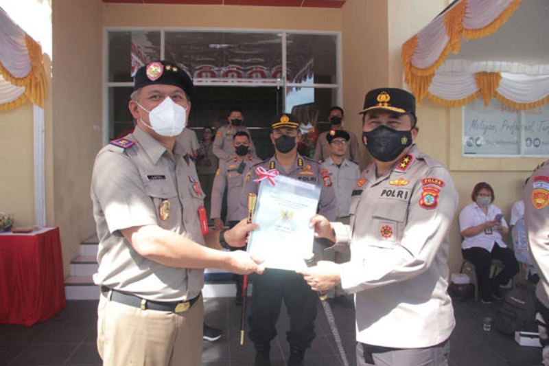 Pemprov Sulut Serahkan Dua Sertifikat Hak Pakai Tanah ke Polda Sulut