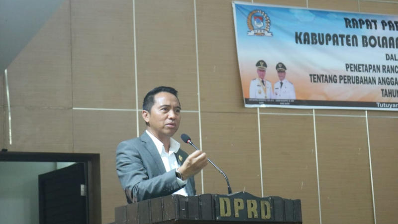 Bupati Sachrul Mamonto Tegaskan Jangan Ada Pungli dalam Urusan Administrasi dan Perizinan 8 Bupati Sachrul Mamonto Tegaskan Jangan Ada Pungli dalam Urusan Administrasi dan Perizinan